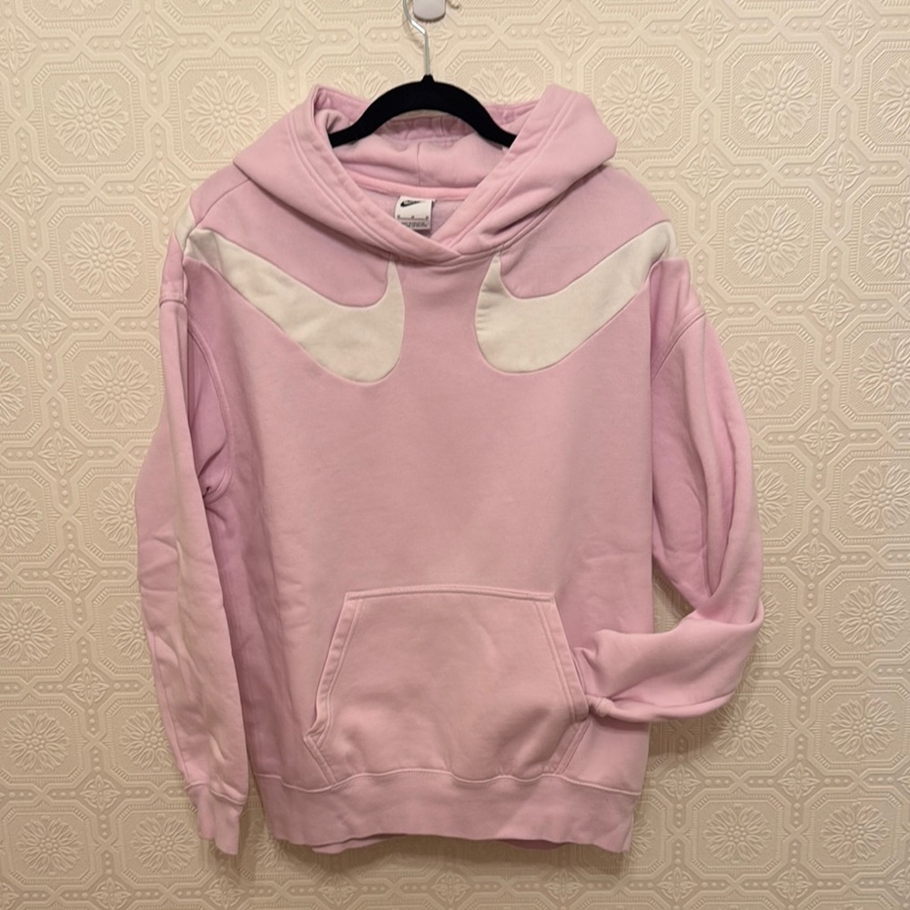 ⬇️ Nike Swoosh oversized hoodie in regal pink with double swoosh logo Size M - Picture 2 of 8